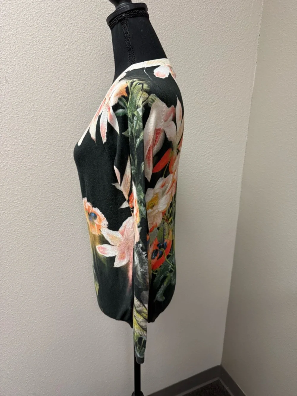 Ted Baker Floral Sweater Black Multi Long Sleeve Knit Pullover Top 2